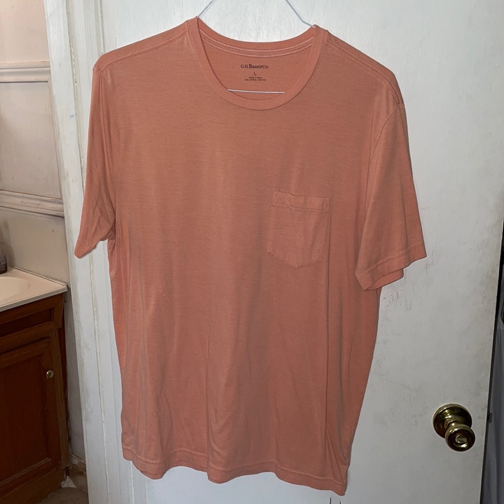 Large peach colored frocket Tshirt